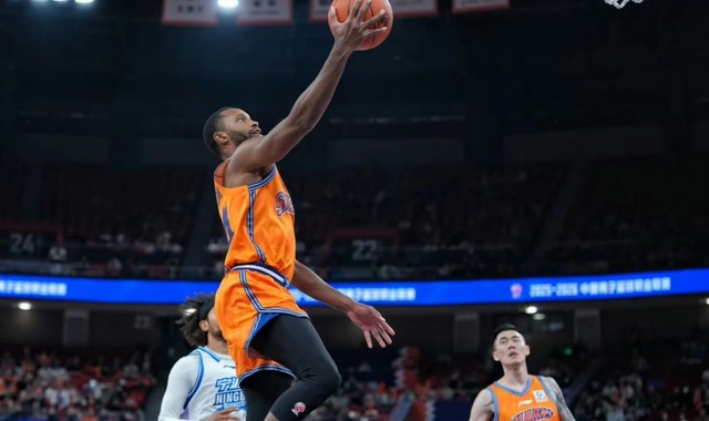 世界杯官网-CBA最新消息！曝上海男篮裁掉弗格，赵继伟正式复出