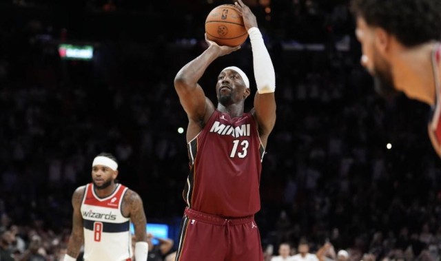 世界杯官方网站入口-韦德：我见证了阿德巴约一步步成长，看着他拿83分我感慨万千